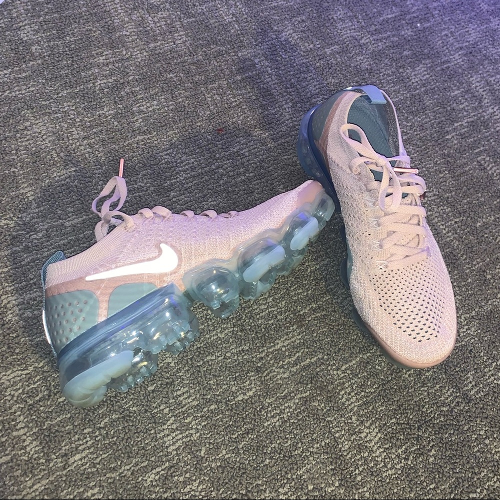 Nike Vapormax size 7
